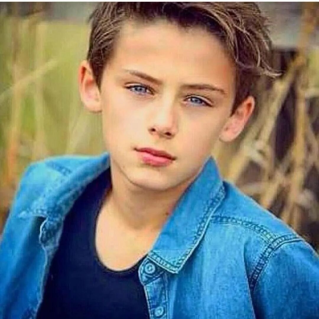 Брайс американ boy. Мальчик красивых найти. Carson lueders 2021. Красивый модный мальчик. Уильям франклин.