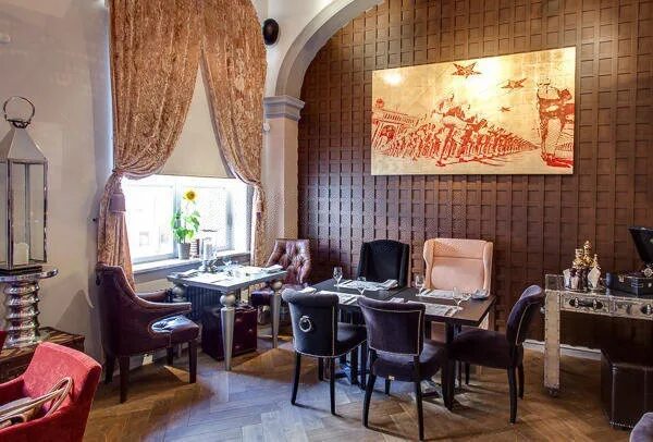 Маяковский ресторан тольятти. Кафе маяковский смоленск. Кафе маяковский смоленск. Маяковский смоленск. Рестобар маяковский железногорск.