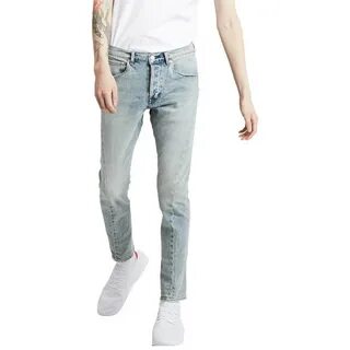 Levis slim taper