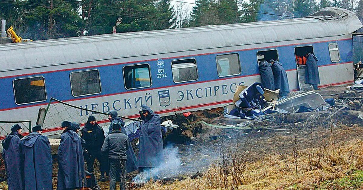 Террористические акты на транспорте. Авария Невского экспресса 2009. Подрыв Невского экспресса 2009.