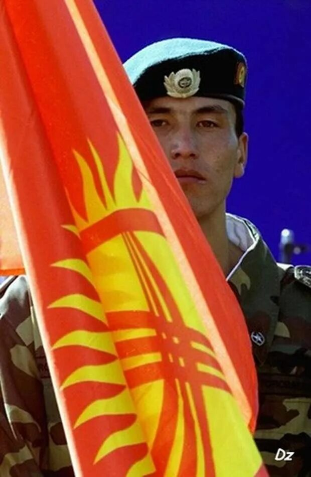 Ни чести. Солдаты Кыргызстана. Киргизская армия. Кыргызский солдат. Киргизские солдаты.
