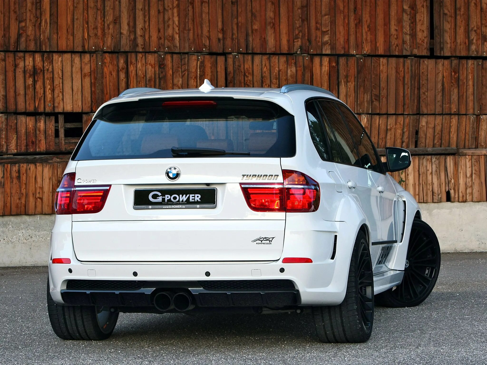 Х5 е70 лампы. БМВ Икс 5 е 70. BMW x5 e70 2011. BMW x5 e70 White. БМВ х5 е70 Рестайлинг.