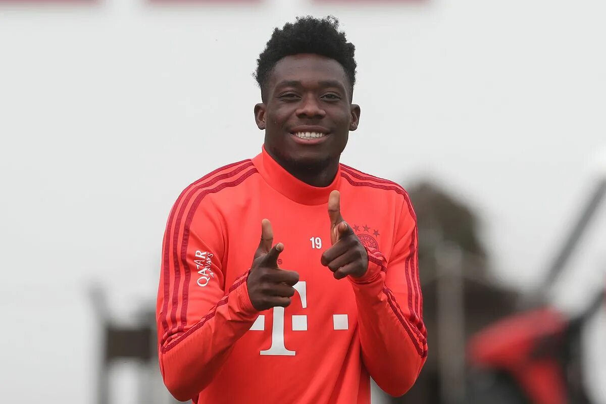 Alphonso Davies. Альфонсо Дейвис. Альфонсо Девич. Футболист Девис Альфонсо Дэвис.