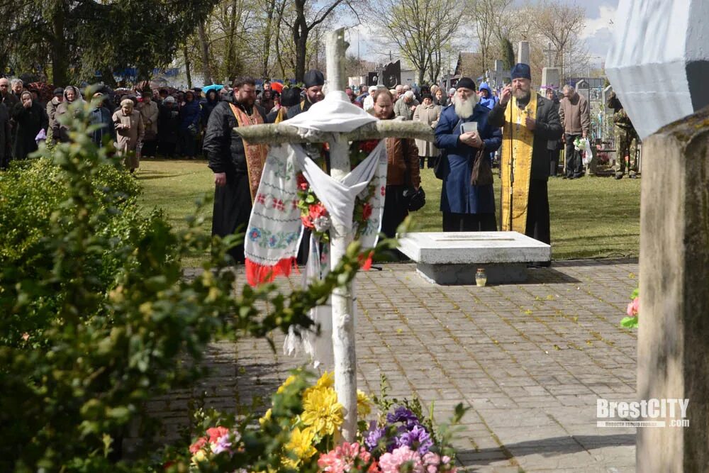 Православная радуница в 2024 году беларуси. Радуница праздник. День поминовения. Радуница в Беларуси. Дни особого поминовения.