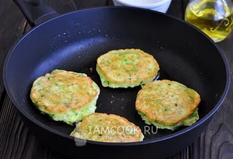 Кабачковые оладьи без масла