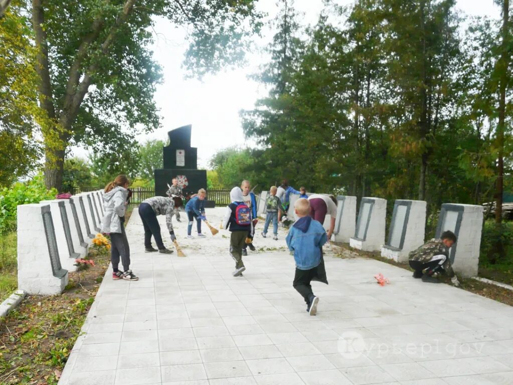 Погода банищи льговский район курская область. Банищи Курская область. Село Банищи Льговского района Курской области. Школа Банищи Льговского района. Банищанская СОШ Льговского района.