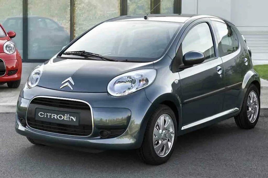 Купить ситроен автомат. Ситроен с1 автомат. Citroen c1. Citroen c1 2022. Ситроен с1 2013.