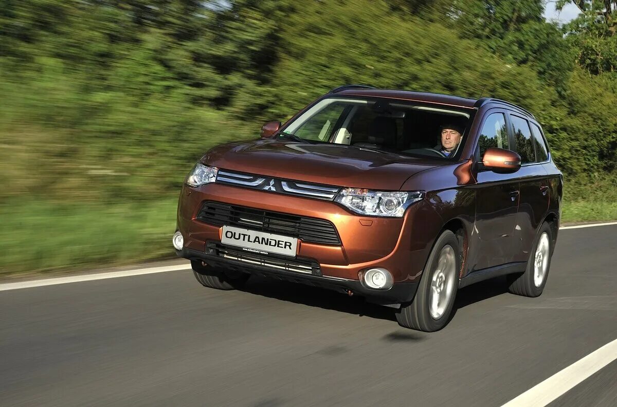Аутлендер лучший. Mitsubishi outlander 2013. мицубиси аутлендер 2013. митсубиси outlander 2013. mitsubishi outlander 2012 2013.