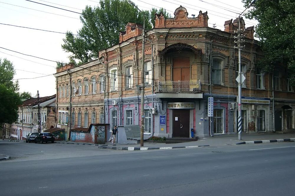 Дом в центре саратова. Саратов ул Кутякова. Саратов улица Мясницкая. Мясницкая Кутякова Саратов. Саратов ул Радищева Кутякова.