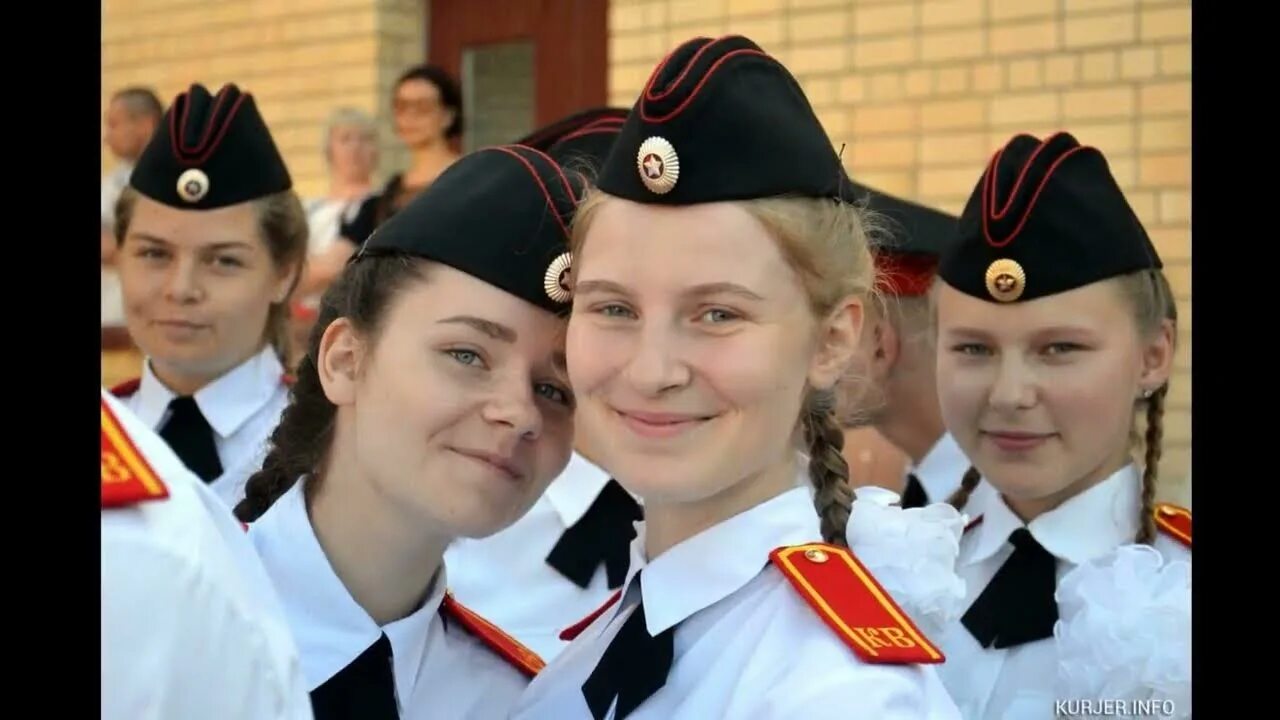 Женское кадетское училище. Девушки кадеты. женщина кадет. кадетское училище для девочек. кадетский класс девочки.