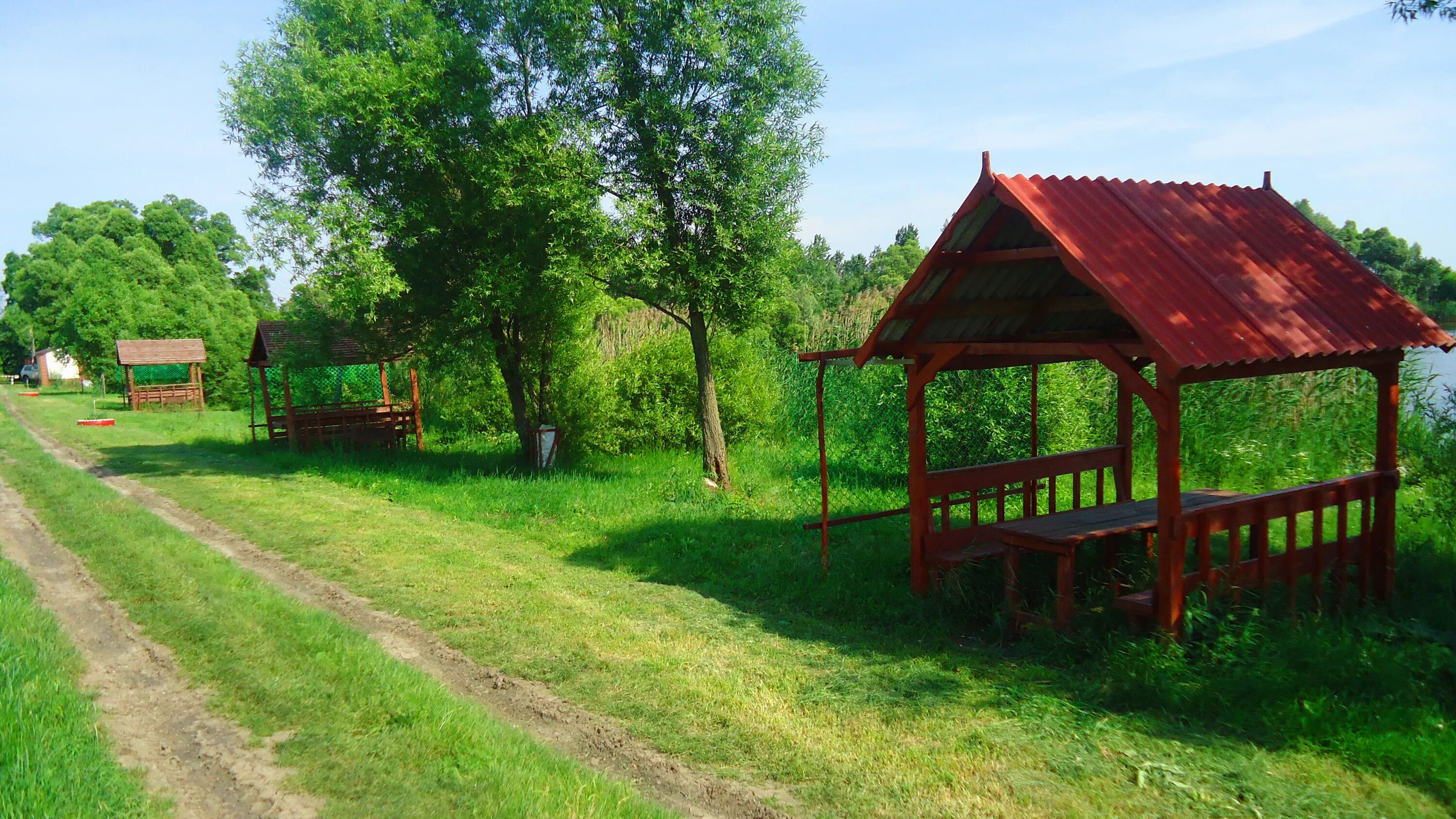 Рыбалка в белгородской области 2024. Весёлая Лопань Белгородской области. Веселая Лопань Белгород. Весёлая Лопань Белгородской области рыбалка. Весёлая Лопань пруд новая рыбалка.