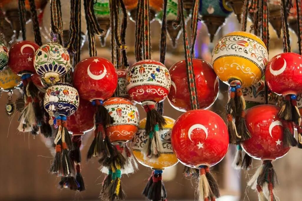 Гостинцы из турции. Что можно привезти из турции в подарок. Турецкие сувениры. Подарки из турции. Сувениры из турции.