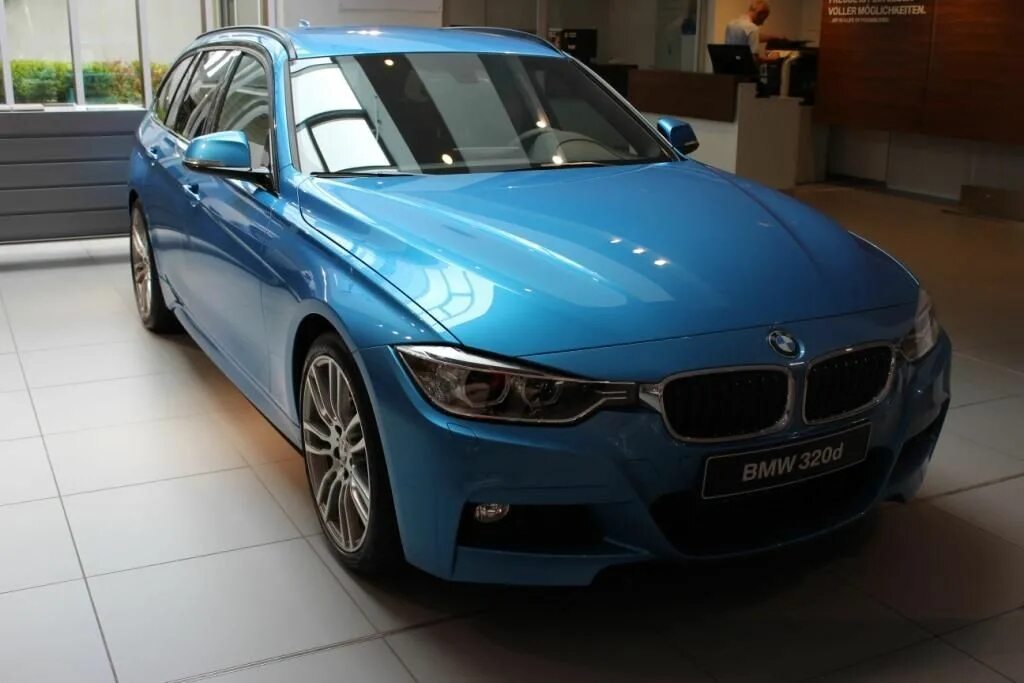 Blue metallic bmw. Цвета bmw 3. Bmw limited edition. Bmw 3 blue. Bmw 3 series f30.