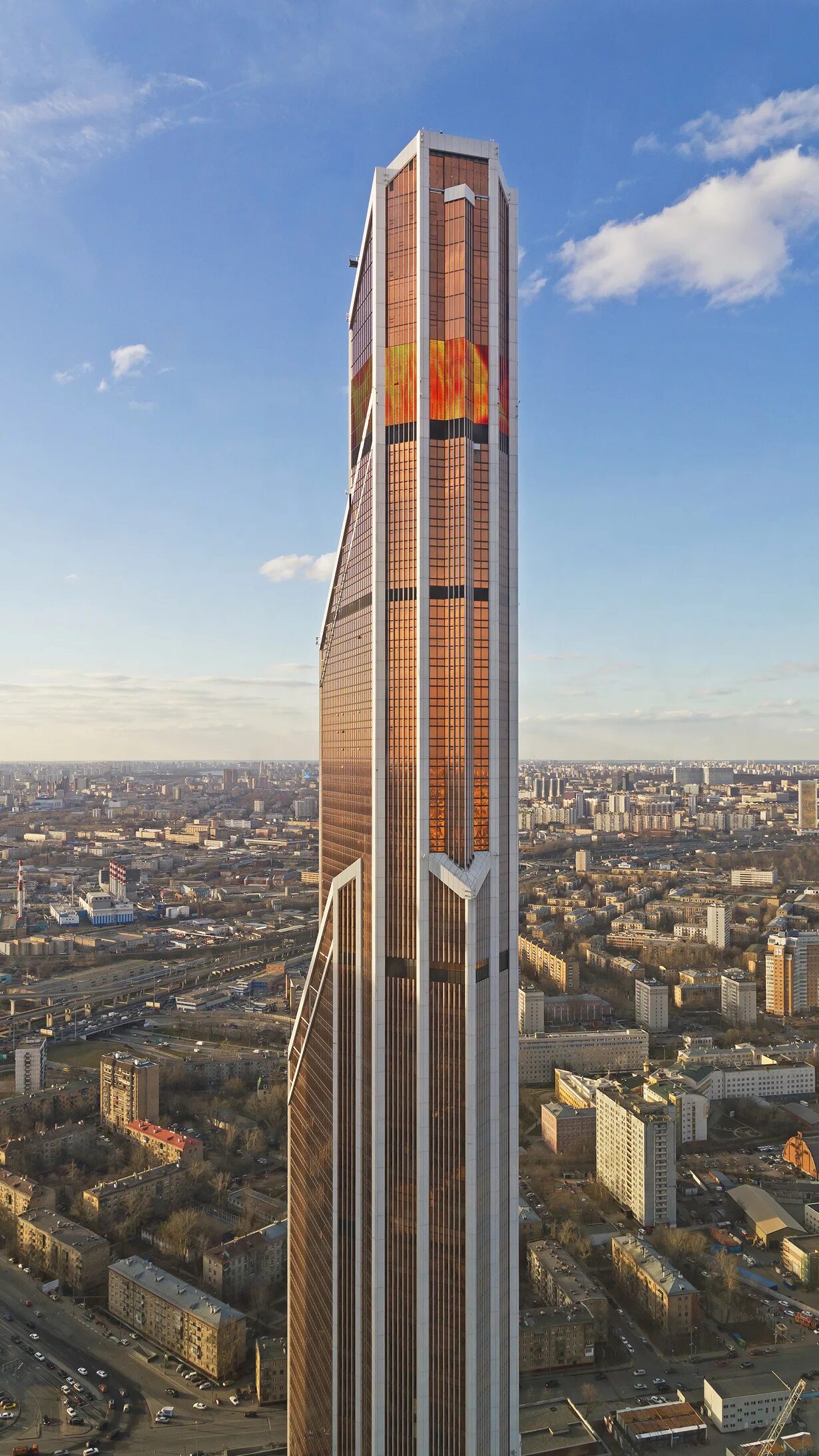 Самый высокий дом в москве сколько этажей. Башня «Меркурий Тауэр». Башня Меркурий Москва Сити. Небоскреб Меркурий Сити Тауэр. Башня Меркурий смотровая площадка.