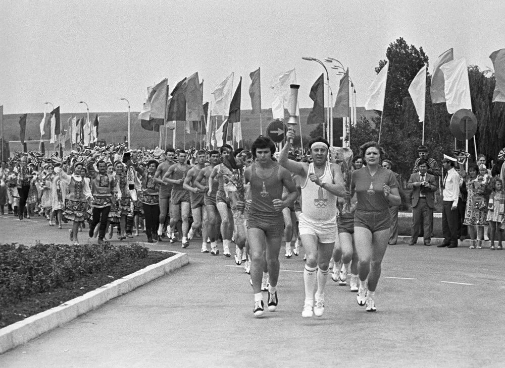 11 апреля 1980 года. Советские спортсмены. Советские спортсмены на Олимпийских играх.