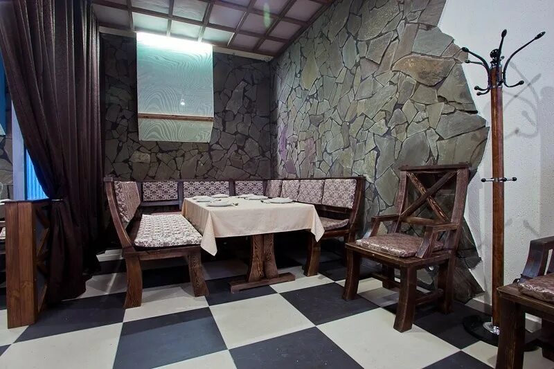 Бар поместье. Маяковского 146 кафе. Бар в поместье. Кафе усадьба псков. Бар поместье.