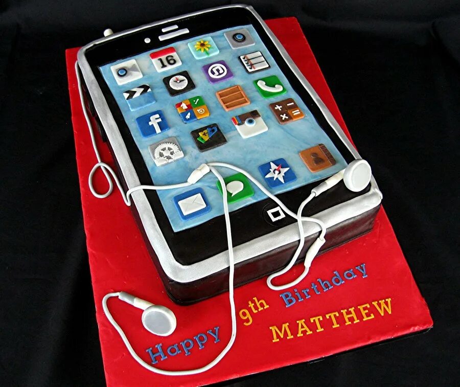 День рождения телефона 7. Тортик в виде телефона. Торт айфон. Торт в виде планшета. Торт с мобильником.