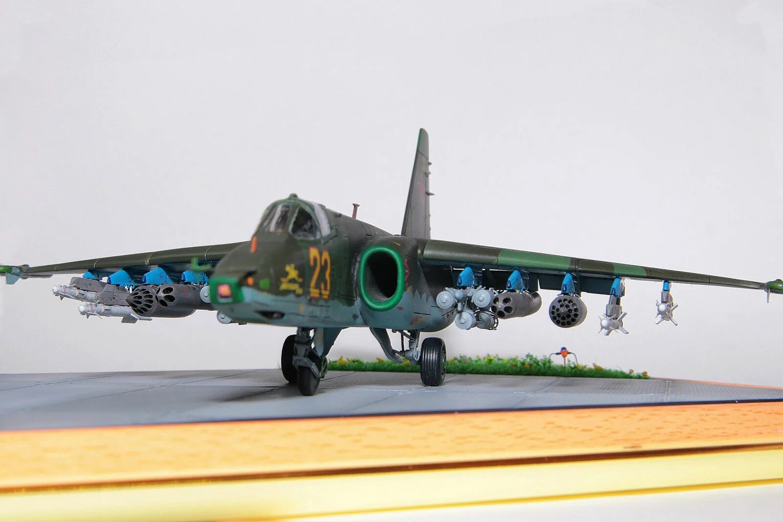 Су-25 1/72. Су 25 модель. Модель самолета Су 25. Су-25 1/48 звезда.