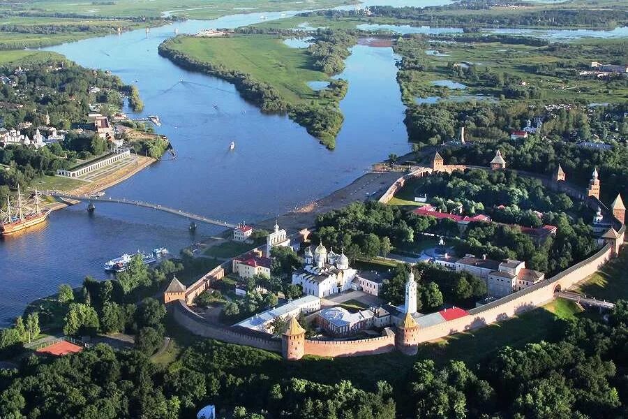 Новгородской областях россии. Новгородская область Великий Новгород. Великий Новгород Великий Новгород. Великий Новгород городок. Исторический центр Великого Новгорода.