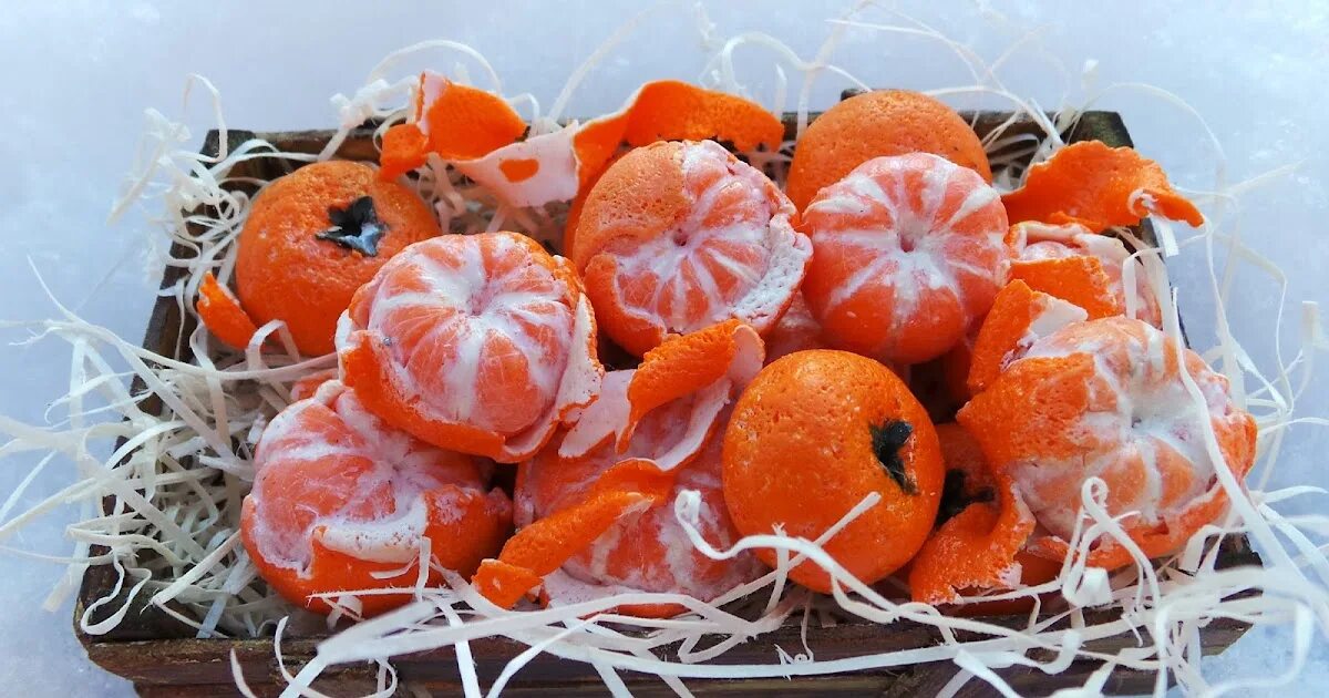 Сушат ли мандарины. Мандарин. мандарины на снегу. необычный мандарин. стол из мандаринов.