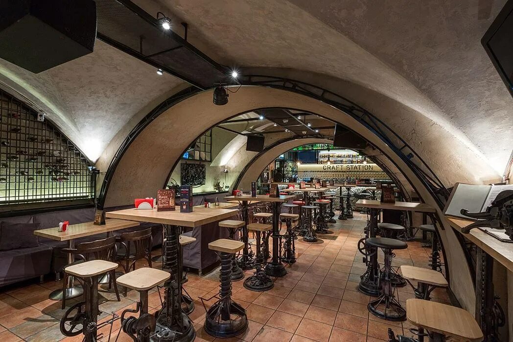 Ресторан антрекот метрополь. Ресторан старая башня театральная площадь. Пушкин у фонтана гум. Ресторан башня кунгур. Боско кафе на красной площади.