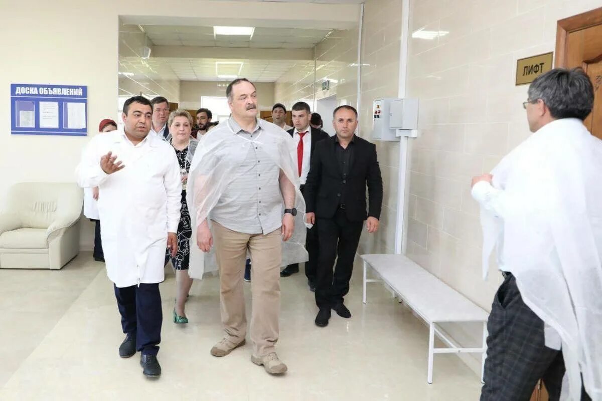 Районная больница республика дагестан село карабудахкент фото Терапевты кафедры терапии МГМСУ осмотрели пациентов Карабудахкентской районной б