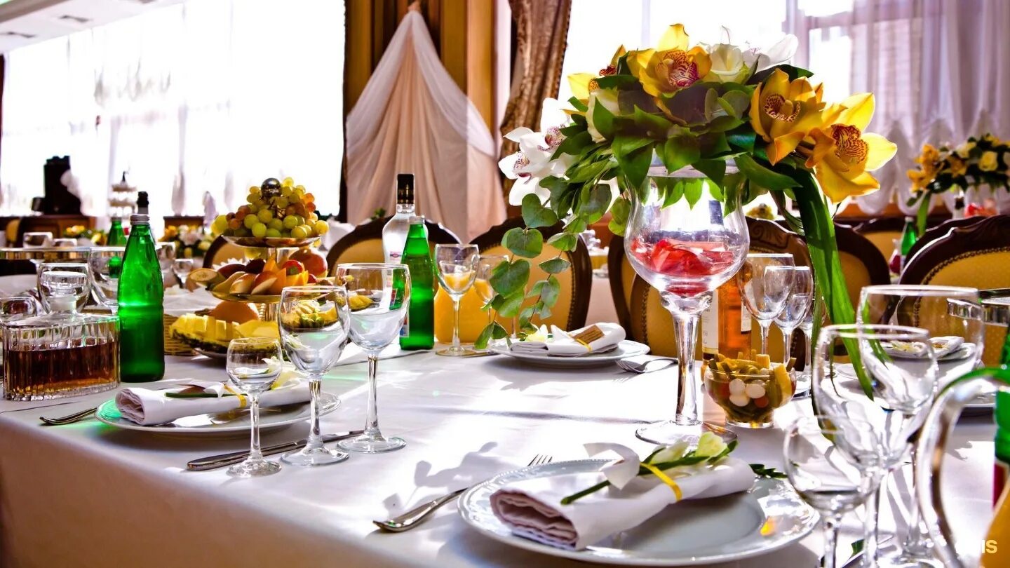 Георгиевская 28 калуга. Гастропорт калуга. Реклама кафе. Кафе калуги со своим алкоголем. Кафе для дня рождения в москве недорого со своим спиртным.