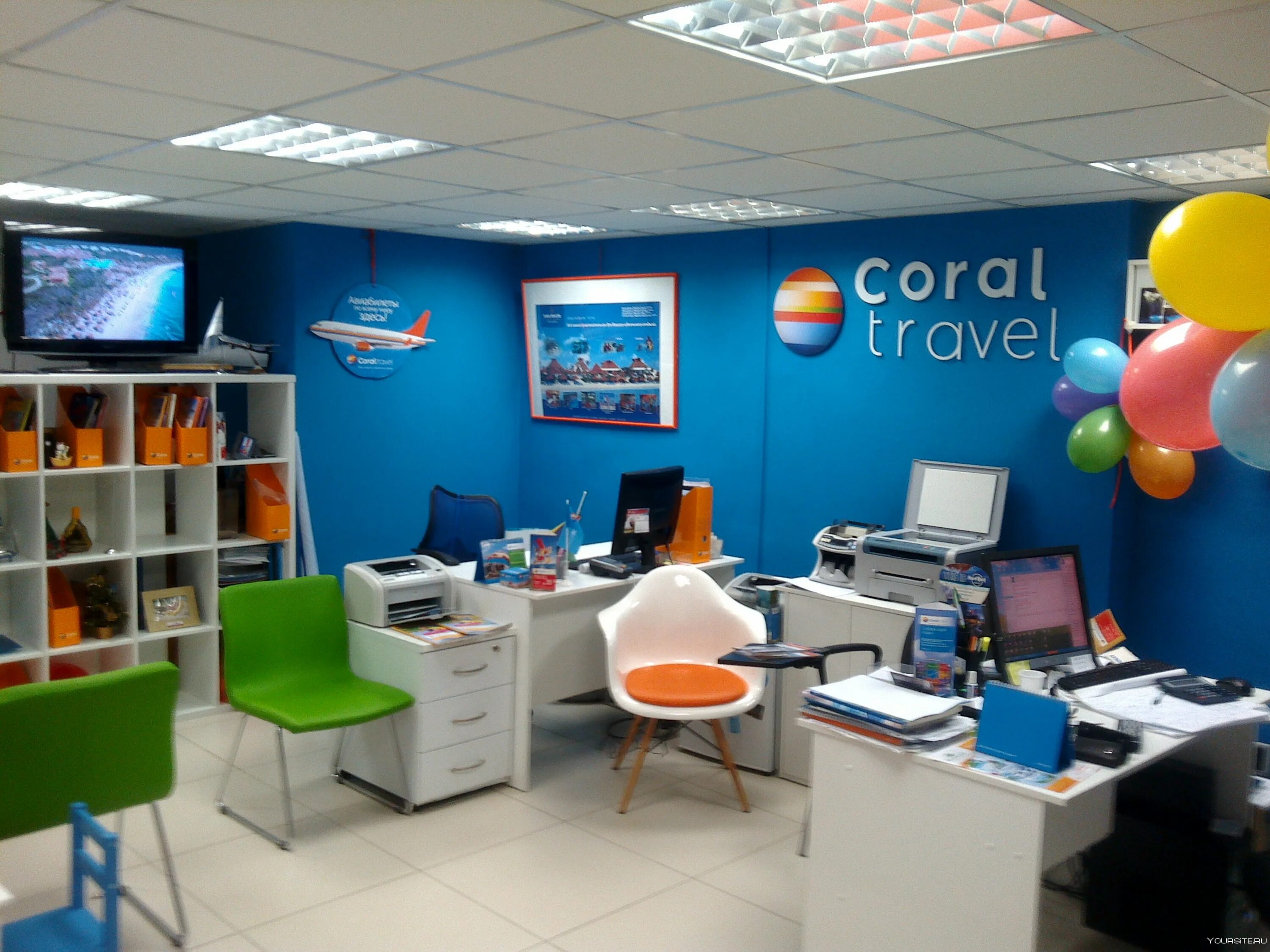 Климентовский переулок coral travel. Корал Тревел турагентство. Coral Travel турагентство. Туроператор Корал Тревел в Москве. Офис турагентства.