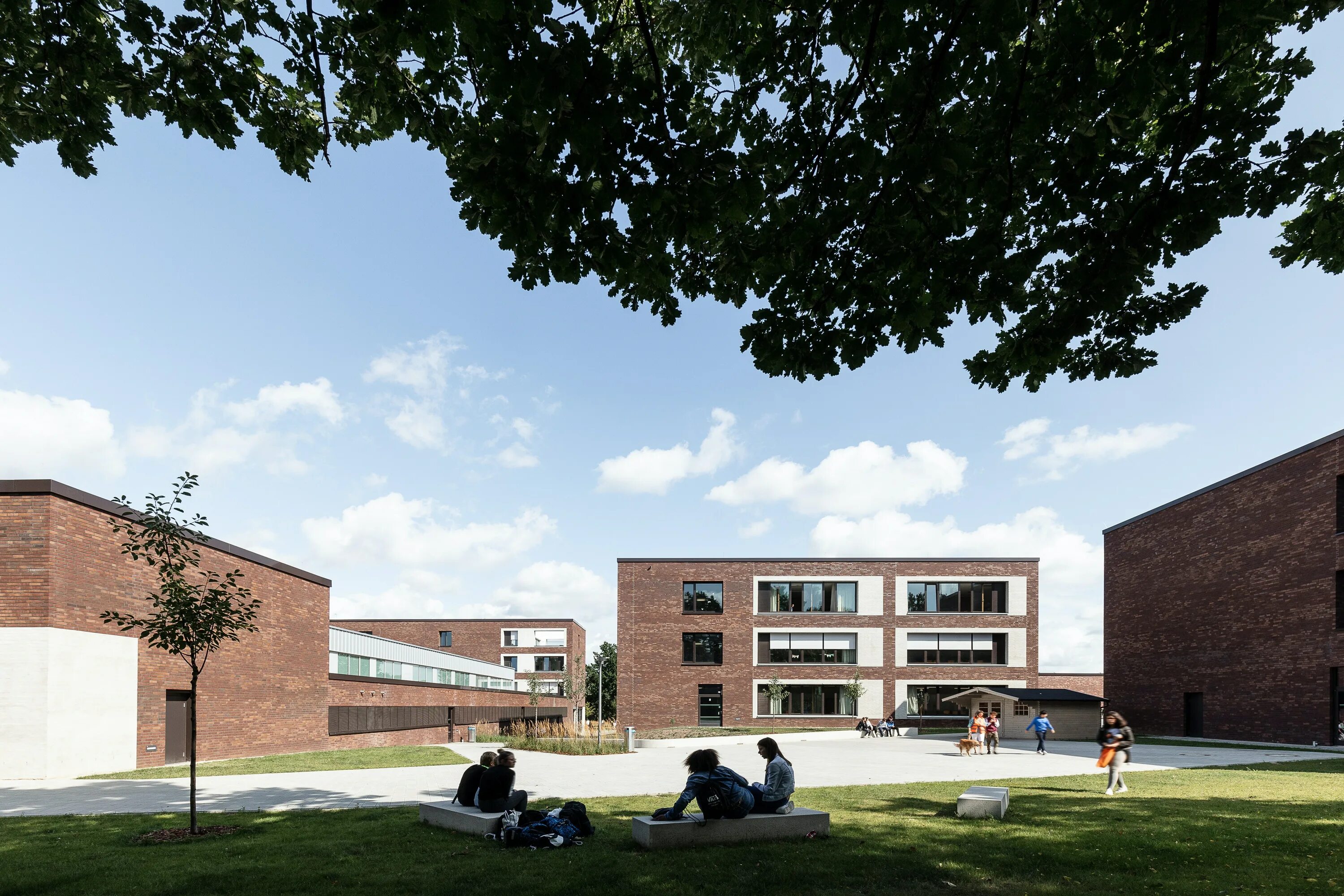 Neighbourhood school