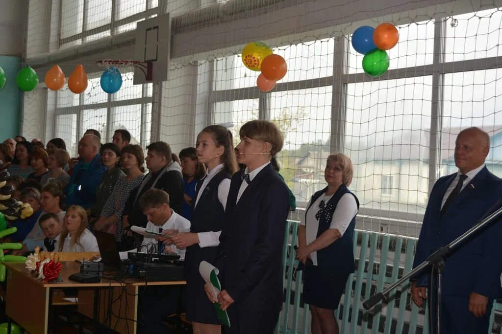 Тюкалинск школа. Тюкалинск школа. Мобу гимназия г тюкалинска 2022. Мобу гимназия г тюкалинска 2022. Гимназия города тюкалинска 2024 г.