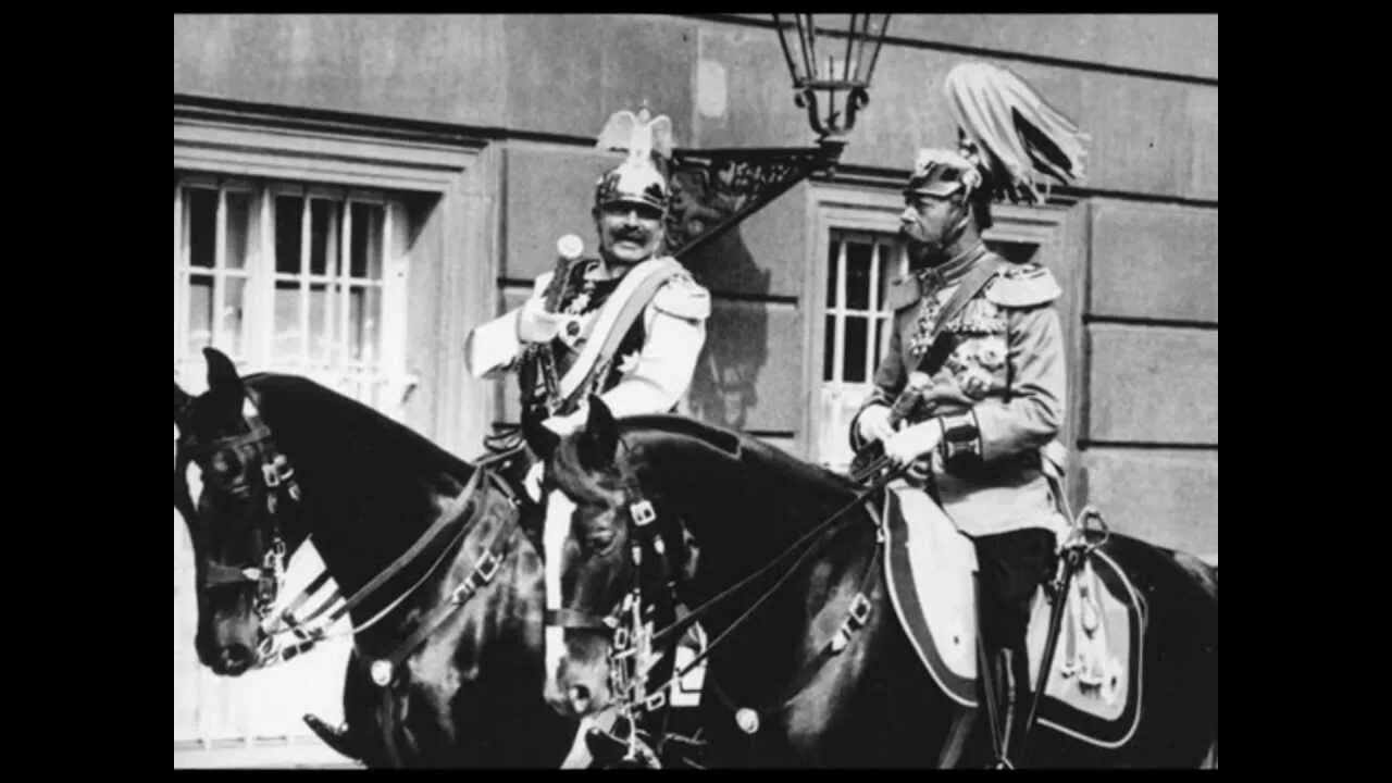 WW1 Royal family rift revealed in stunning portraits Royal family, Tsar nicholas