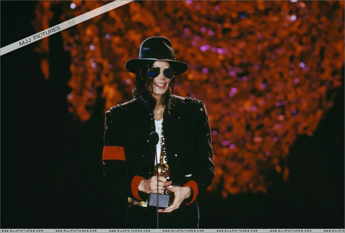 Джексон в монако жив. Michael Jackson 1993.