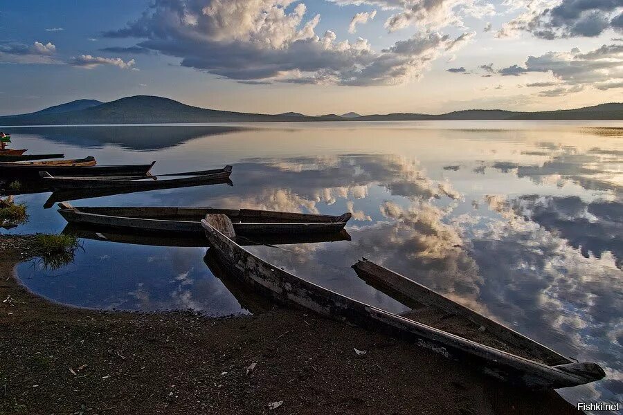 Сатка озеро Зюраткуль. Озеро Зюраткуль Челябинская область. Высокогорное озеро Зюраткуль. Озеро в Челябинске Зюраткуль. Озеро зюраткуль челябинская