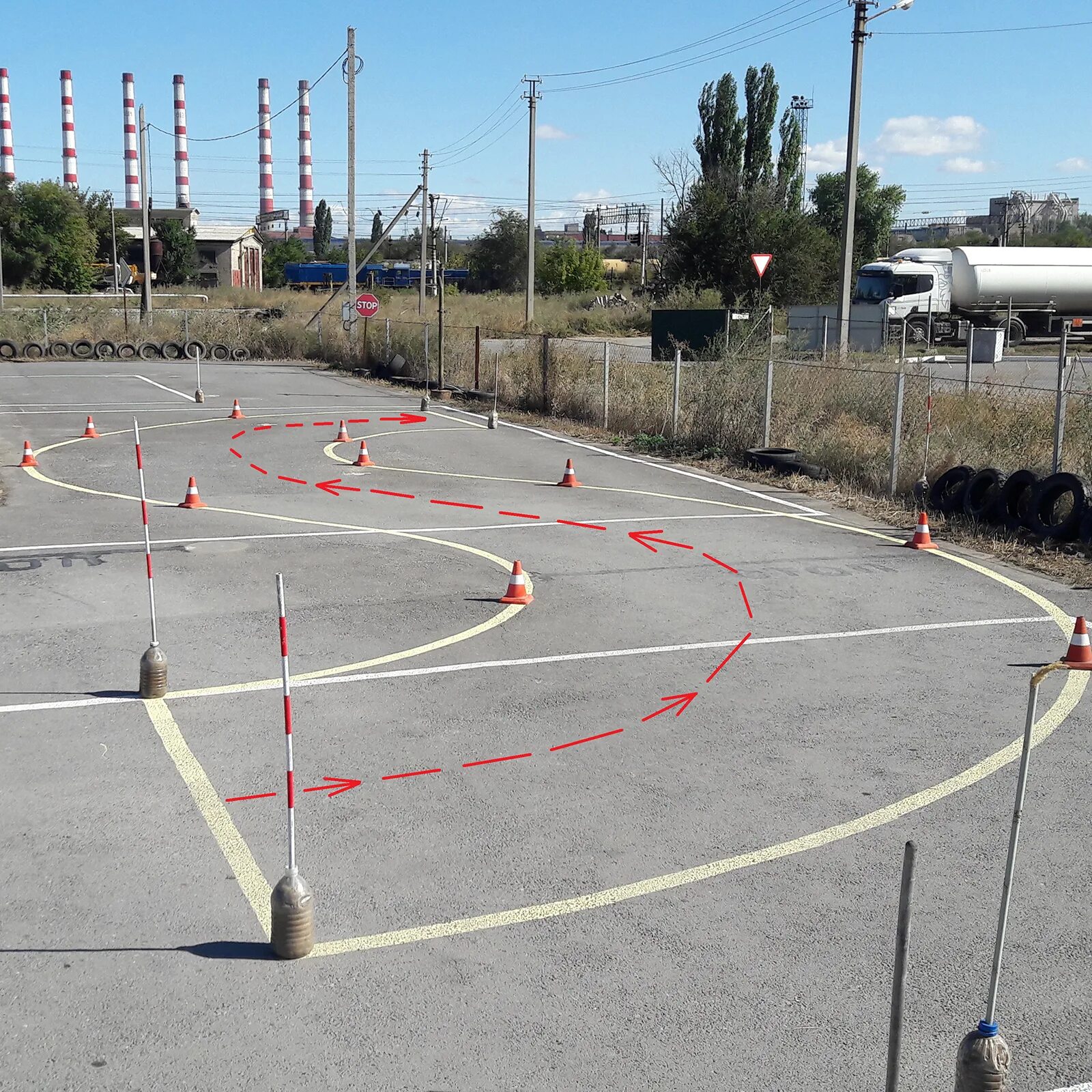 автошкола спутник хабаровск автодром. автодром ялта алекс. автодром кирова 73в. где находится автодром. учебная площадка для вождения вираж белгород.