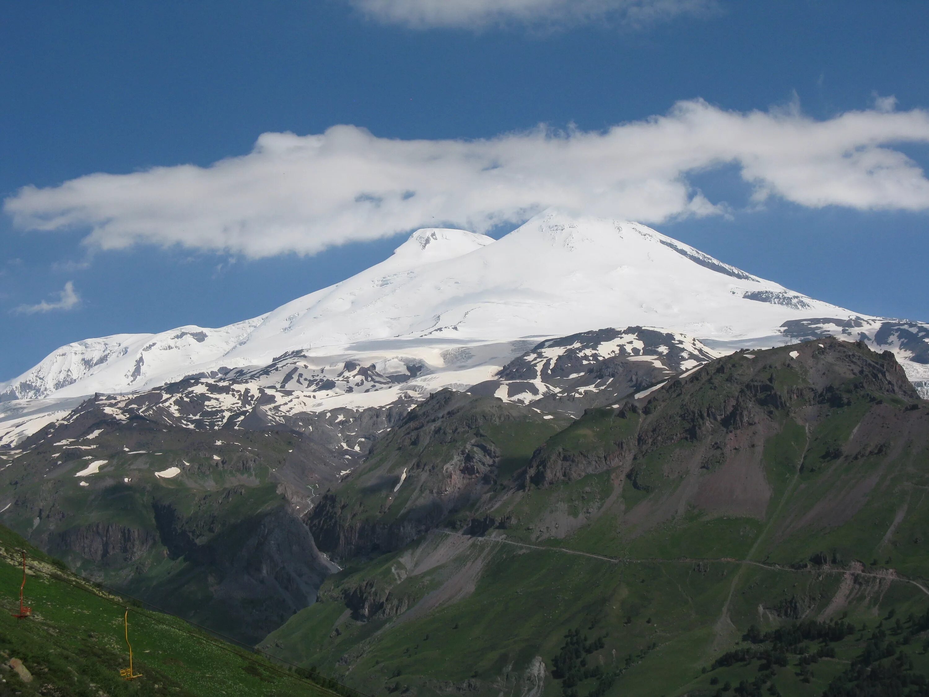Самая высокая гора в рос. Горы Кавказа Эльбрус. Горы Минги Тау. Ошхамахо Эльбрус. Гора Терскол.