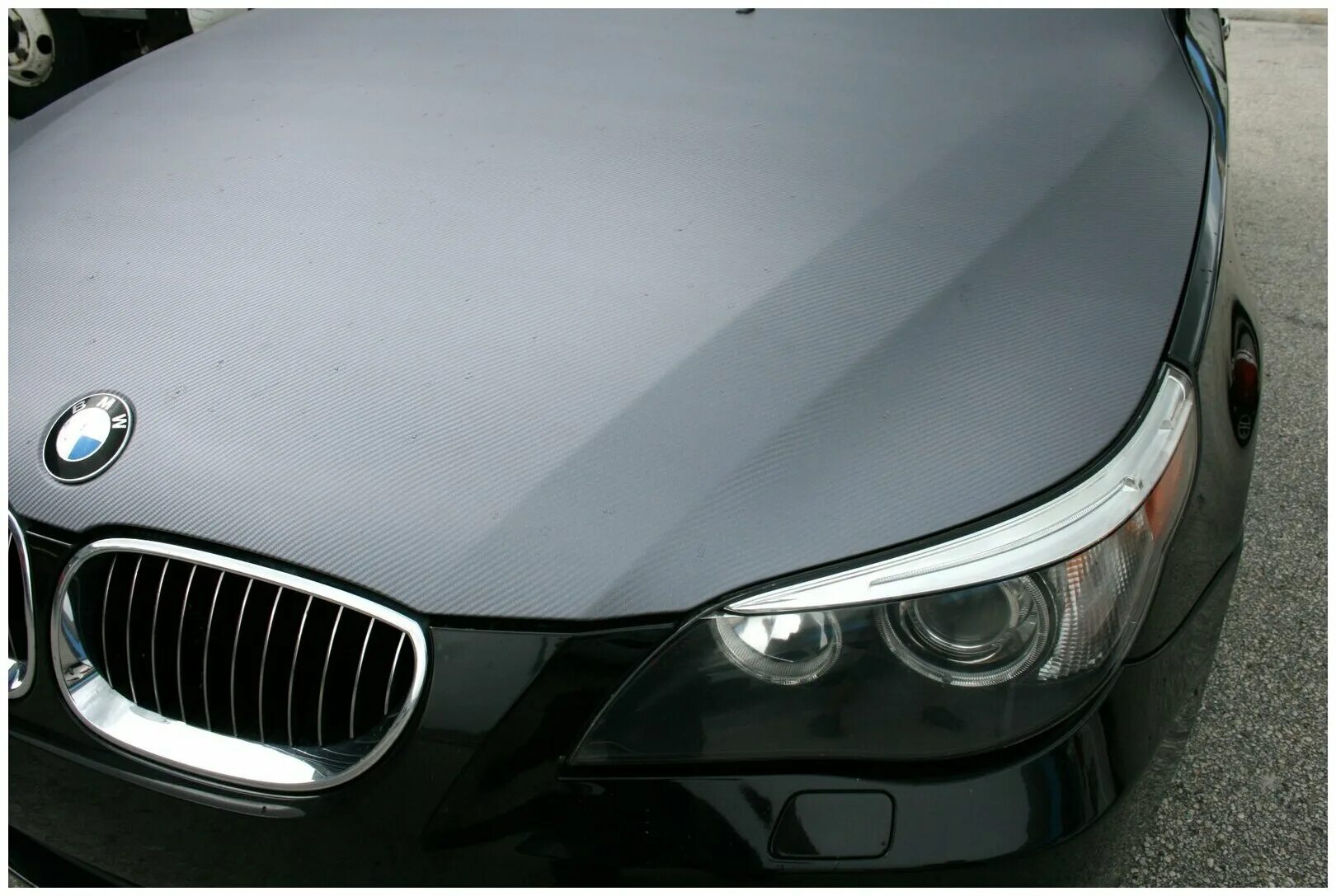 Капот в черный цвет. Файбер для уборки auto s17, серый. БМВ карбон. BMW x6 Carbon капот. BMW пленка карбон.