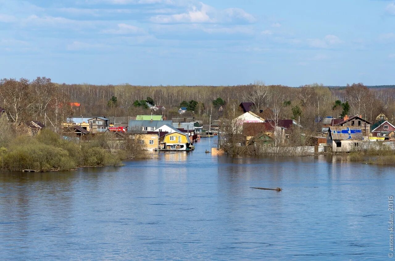 Паводок и половодье. Половодье. Будет ли половодье. Паводок в петровске саратовской области 2023. Наводнение в кировской об.