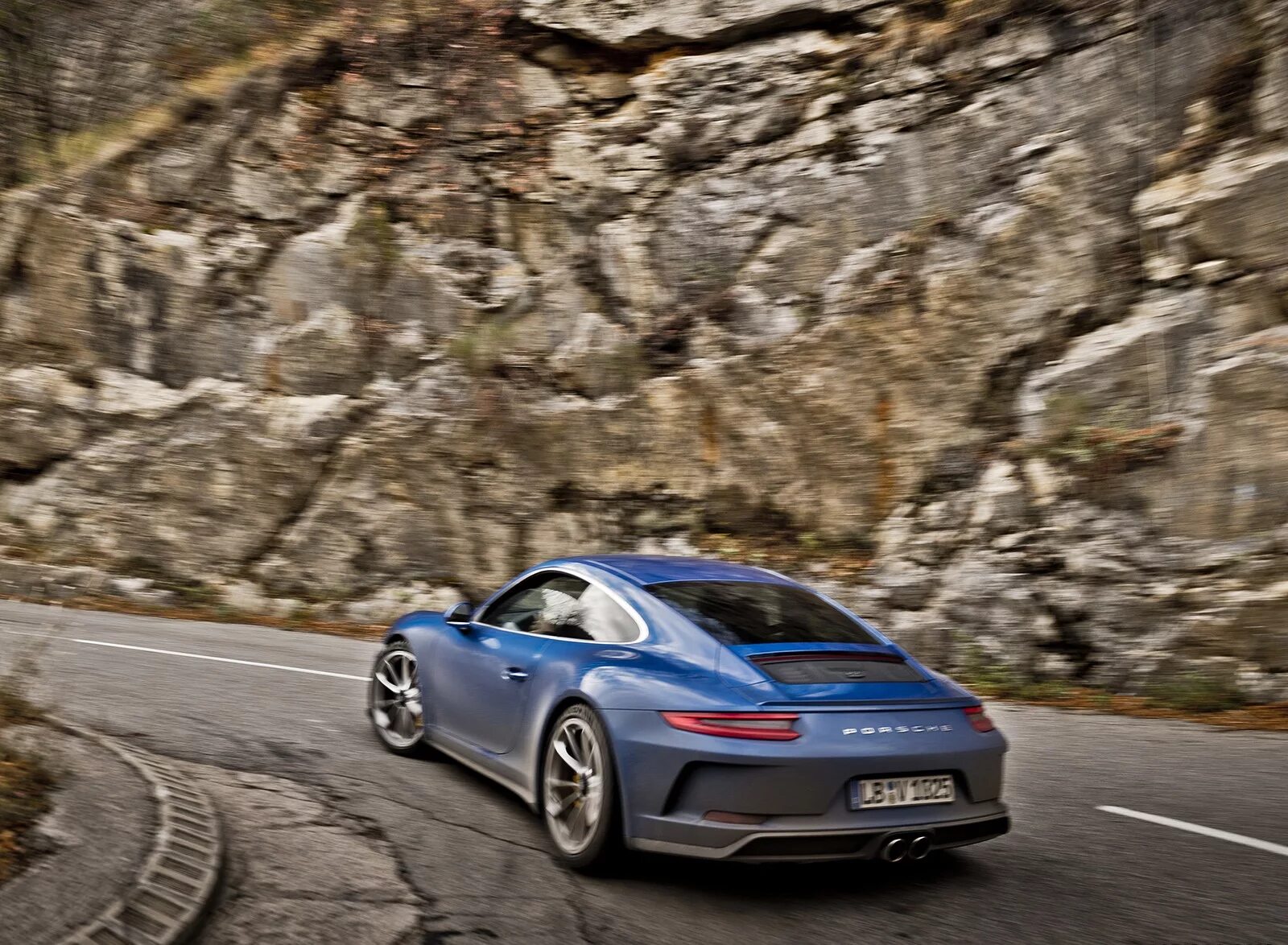 Порше 911 gt touring. 911 gt3 touring. Gt3 touring package. Porsche 911 carrera gt3. Porsche 911 touring.