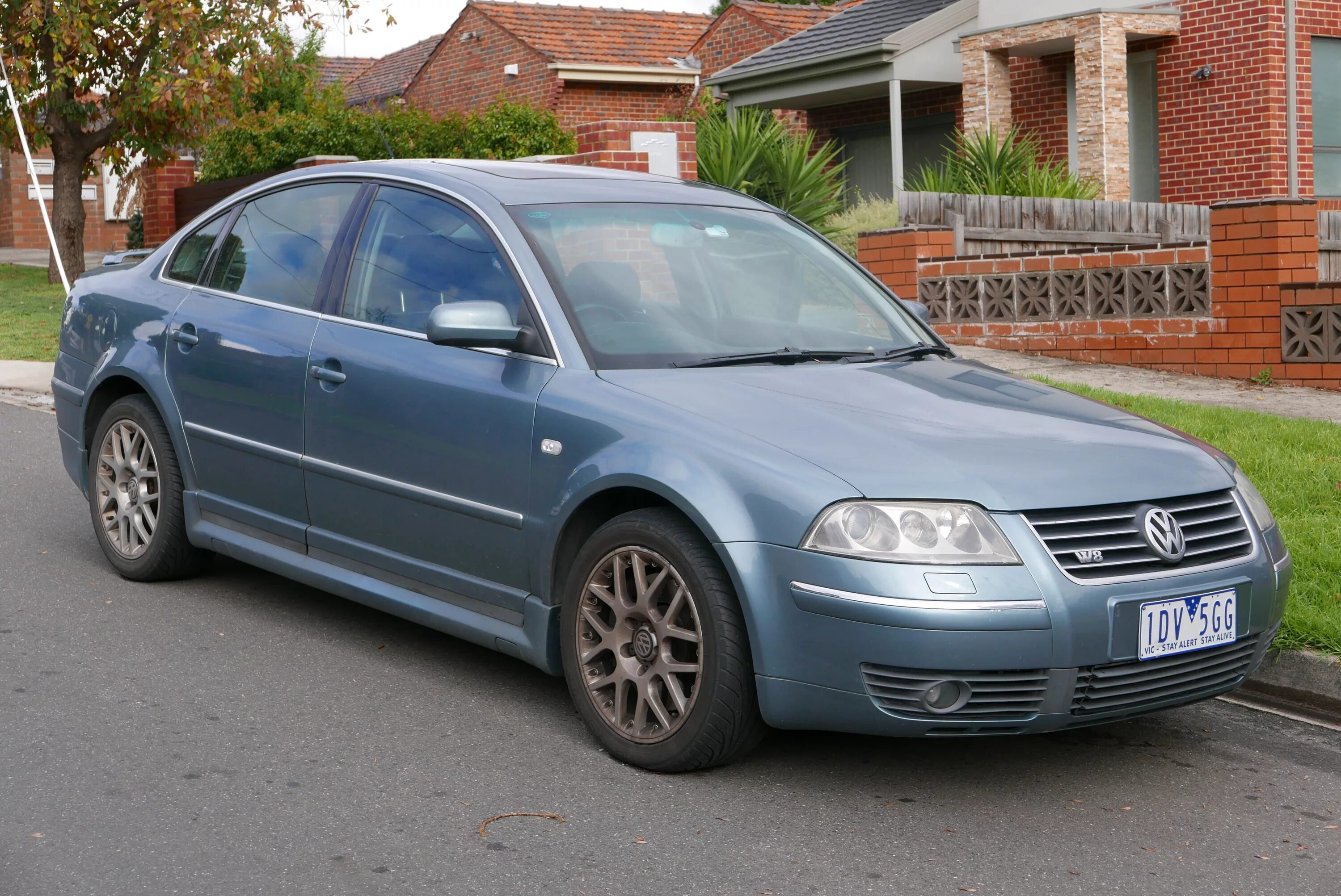 Купить пассат б5 спб. VW Passat b5 2003. Фольксваген Пассат 2003 1,8. Фольксваген Пассат б5 1.8. Volkswagen Passat b5 1.8 турбо.