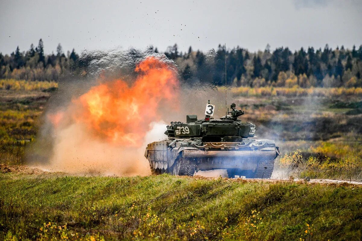 Танковые войска входят. Военные учения танкистов Вооруженных сил Российской Федерации. Т90м прорыв. Танковые войска. Танковые войска России.