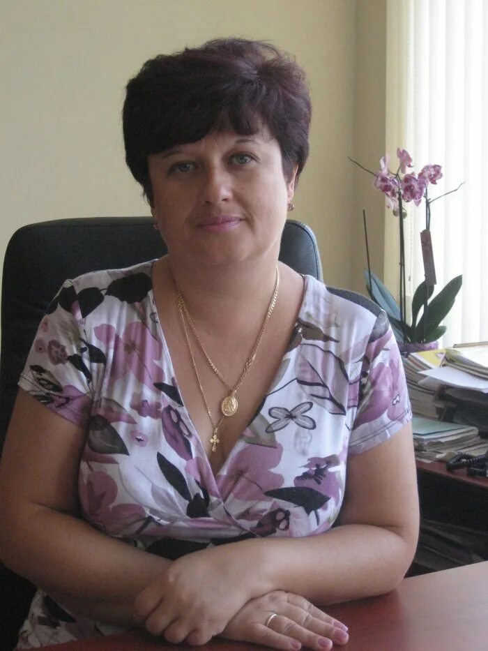 Ялта директор школы. Ялта директор школы. Директор 7 школы ялта. Ялта директор школы. Ялялта 10 школа директор.