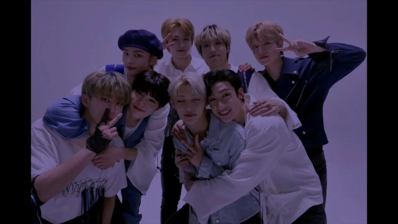 Awaken stray kids. Stray kids инди кид. Stray kids ot8. Awaken stray. Awaken stray.