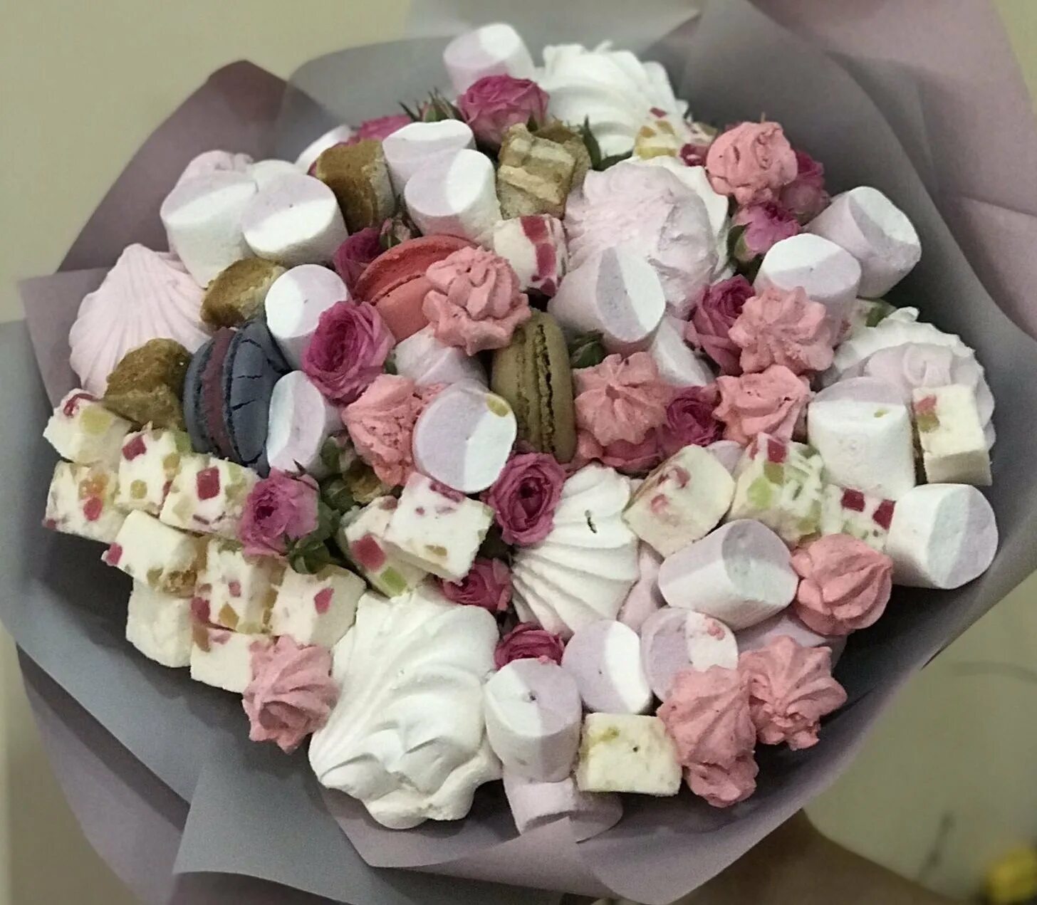 Зефирные розы букет. Зефир. Букет роз из зефира. Зефир домашний на агар-агаре. Роза зефир.