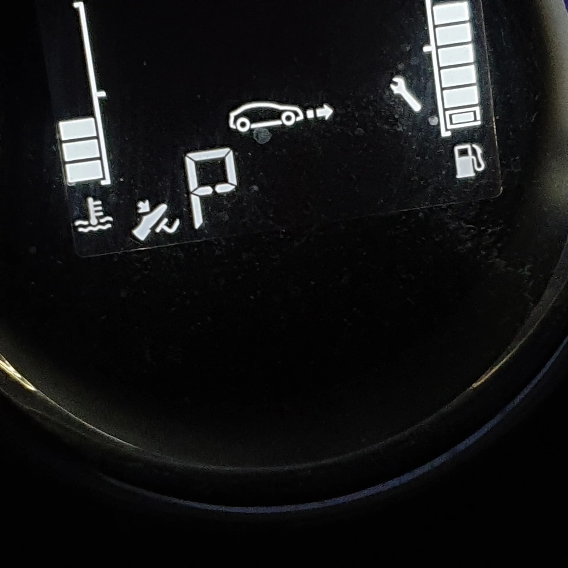 Ключ загорелся на панели. Горит гаечный ключ на панели приборов. Opel astra h лампа иммобилайзера. Индикатор топлива на форд транзит 2008. Ключ загорелся на панели.