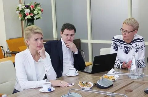 Ау ур
