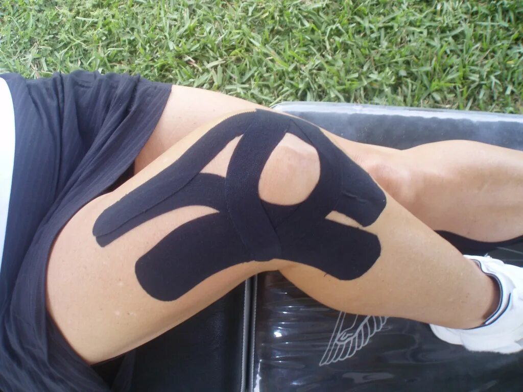 пластырь от боли в коленях. лечебный пластырь для коленного сустава. пластырь тейп на колено. Knee patch пластырь. пластыри лечебные verfu.