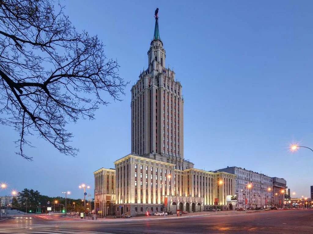 21 40 по москве. Высотка гостиница ленинградская. 21/40, москва. 21 40 по москве. 21 40 по москве.