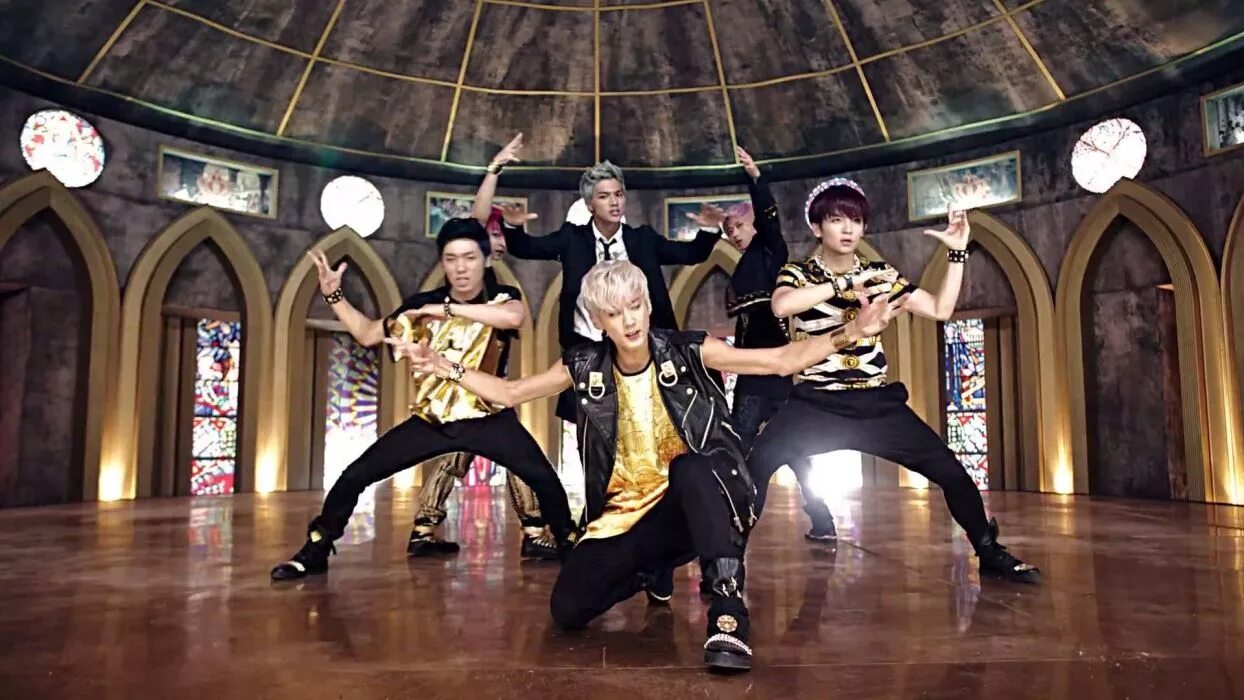 Pop dancing. K-pop танцы. кей поп танцы. танцевальная группа. корейские танцы современные.