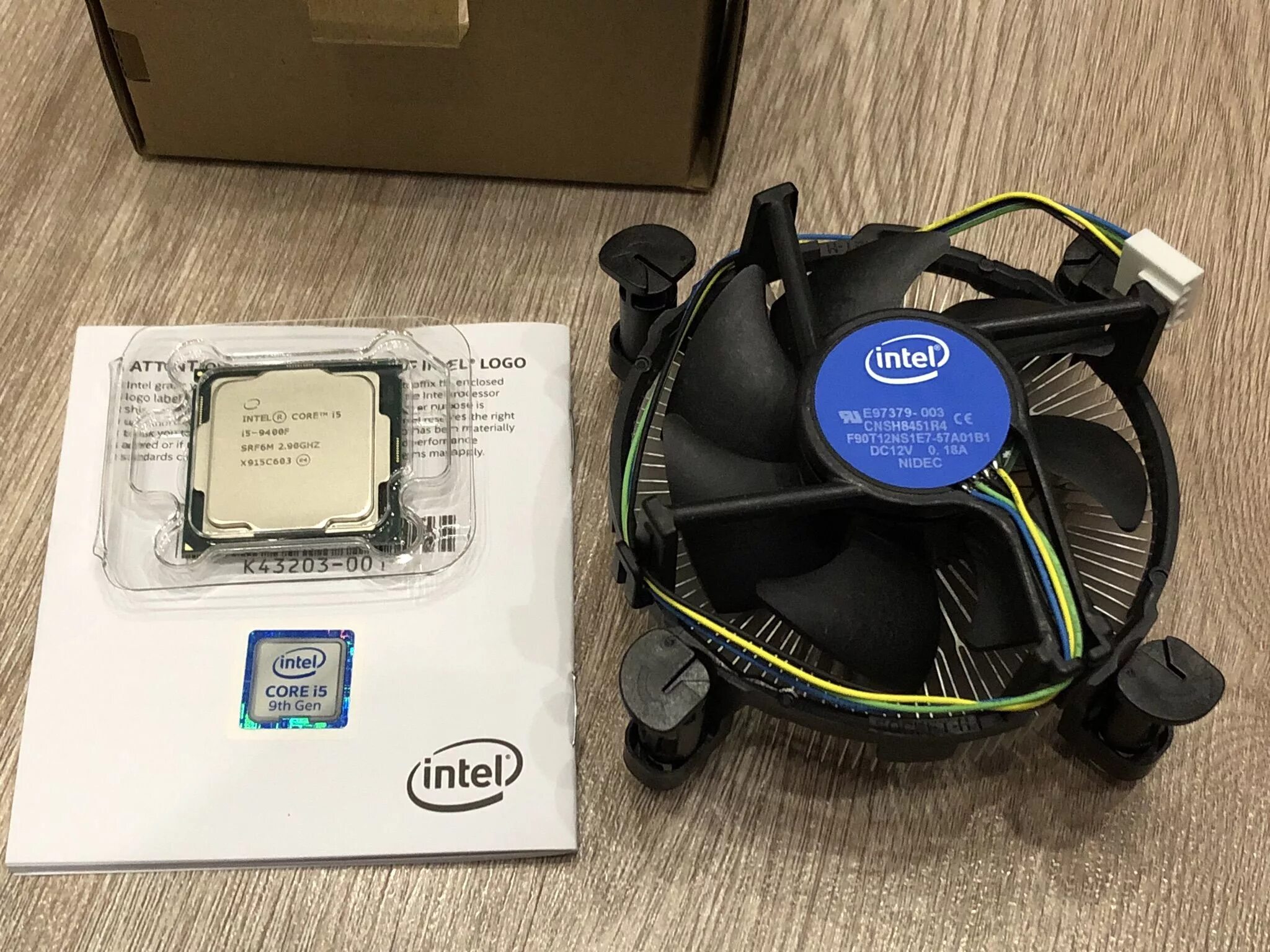 Интел 5 9400f. Intel i5 9400f. Core i5 9400f. Процессор Intel Core i5-9400f Box. Процессор Intel Core i5-9400 Box.