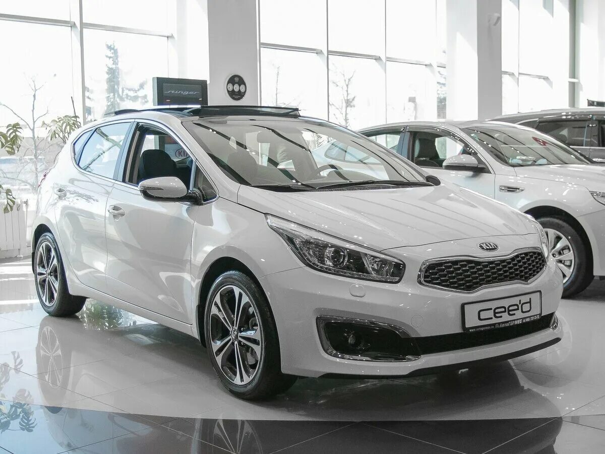 Новый сид цена. Kia СИД 2021. Kia Ceed 2021 хэтчбек. Кия СИД хэтчбек 2021. Новый Kia Ceed 2021.